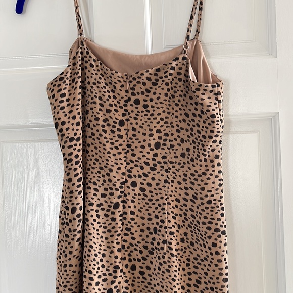 Lulu’s fantastic cheetah print mini dress - Picture 5 of 7